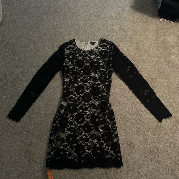 Theory! Elegant Beautiful Black lace theory dress dry cleaned!!! - Picture 3 of 9